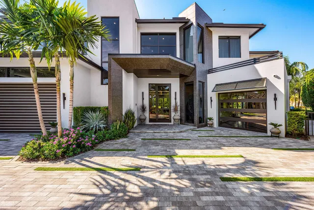 Royal Palm Yacht and Country Club Residence photo 12