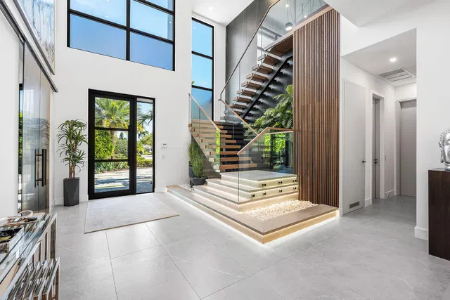 Royal Palm Yacht and Country Club Residence photo 14