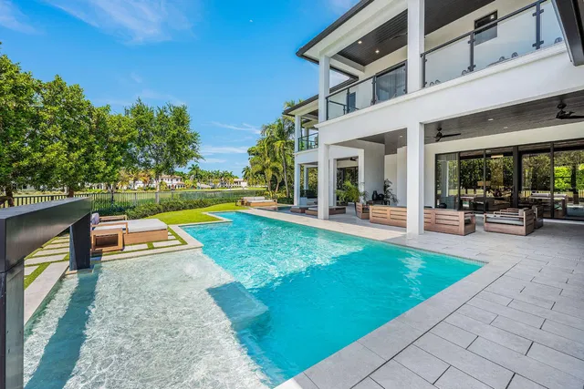 Royal Palm Yacht and Country Club Residence photo 37