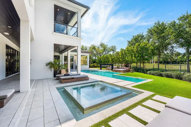 Royal Palm Yacht and Country Club Residence photo 45