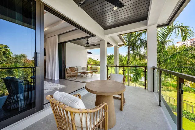 Royal Palm Yacht and Country Club Residence photo 70