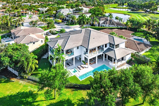Royal Palm Yacht and Country Club Residence photo 89