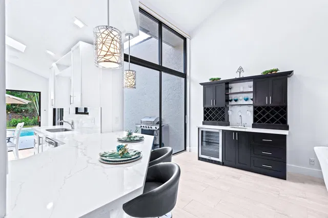 Windsor Way Residence photo 7