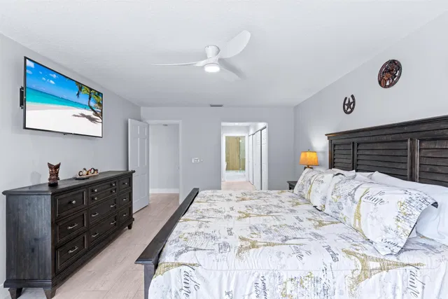 Windsor Way Residence photo 21