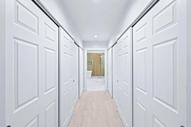 Windsor Way Residence photo 26