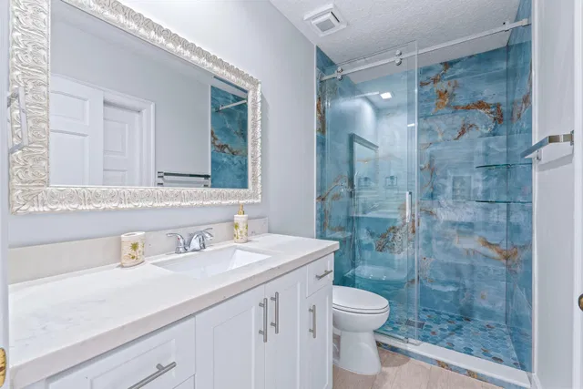 Windsor Way Residence photo 27