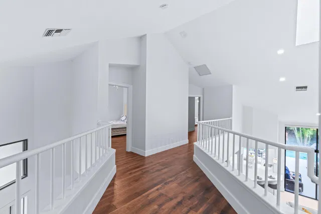 Windsor Way Residence photo 36