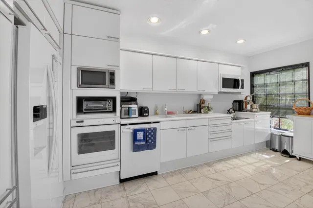 Boca Grove Unit 307 photo 11
