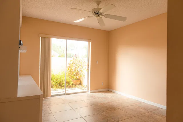  Residence photo 15