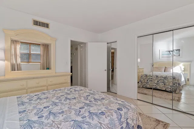  Unit 208 photo 15
