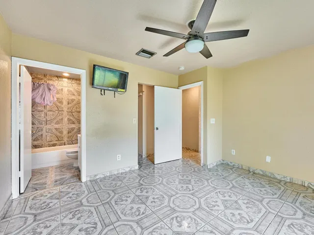  Residence photo 21