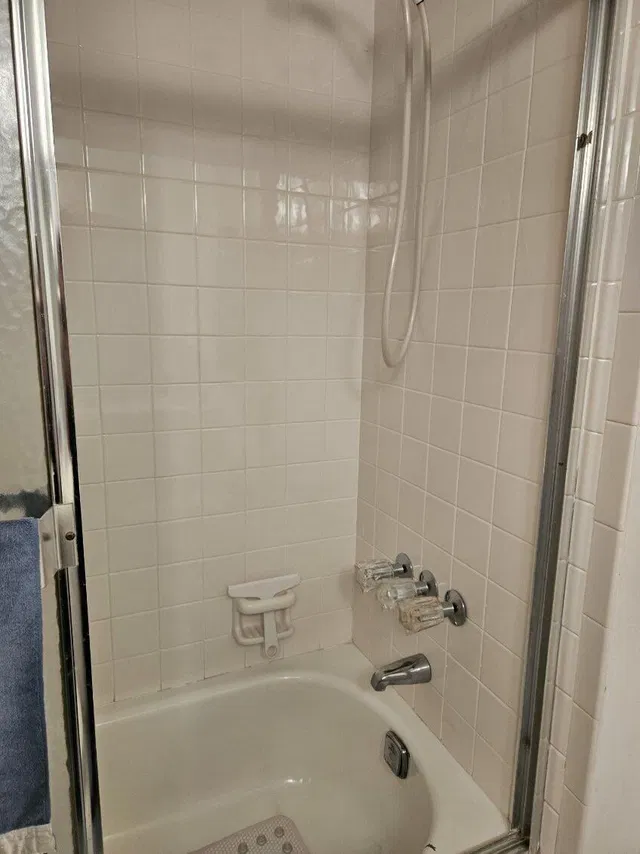 Unit 1239 photo 10