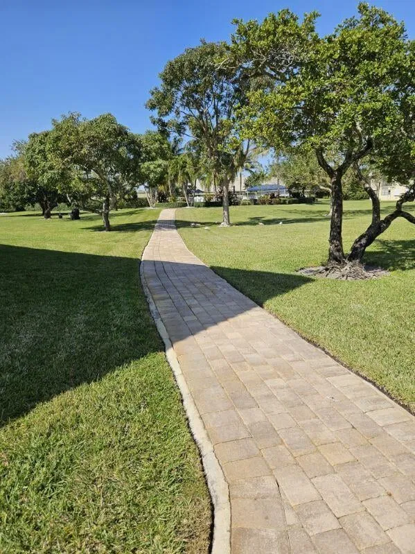 Unit 1239 photo 15