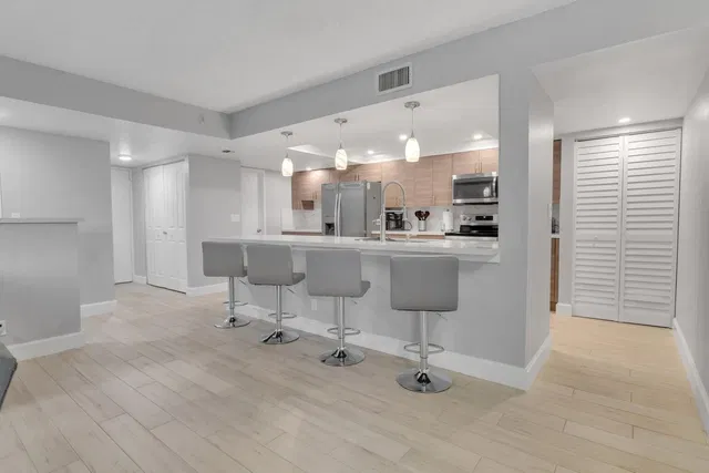  Residence photo 15