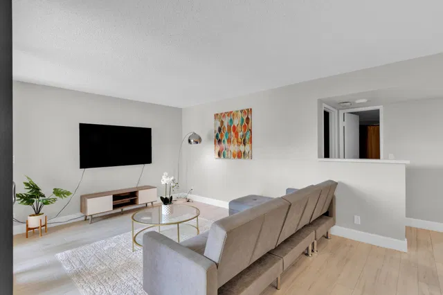 Residence photo 20