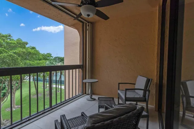  Residence photo 39