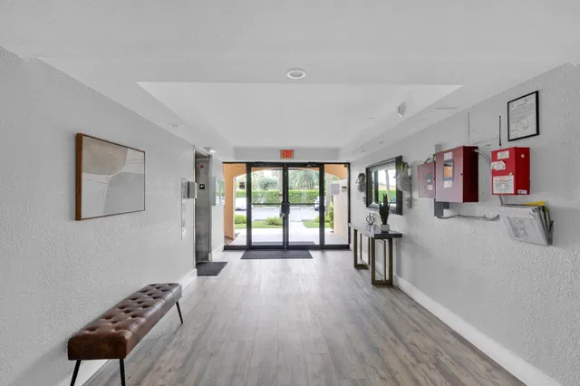 Residence photo 61