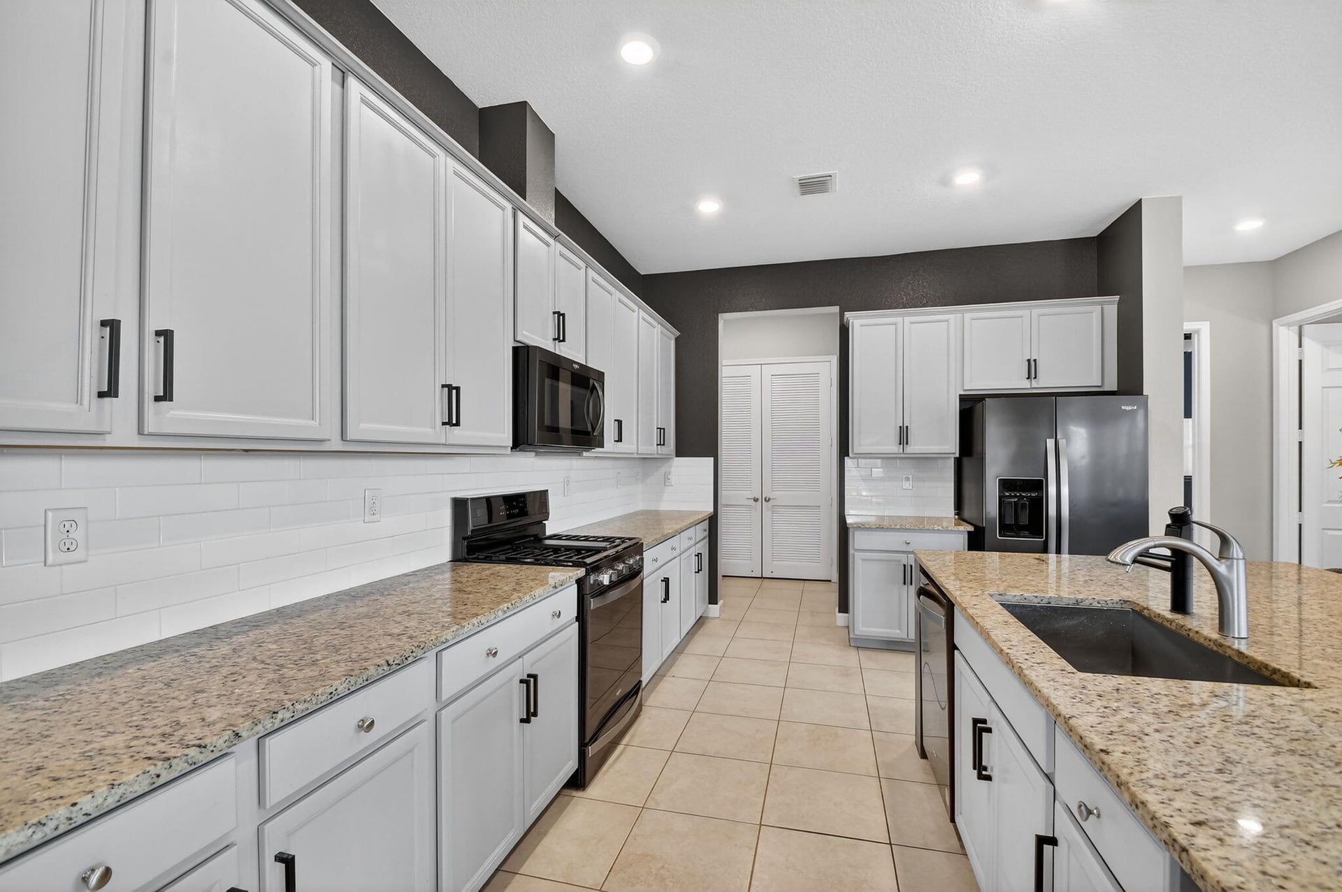 Residence photo 15