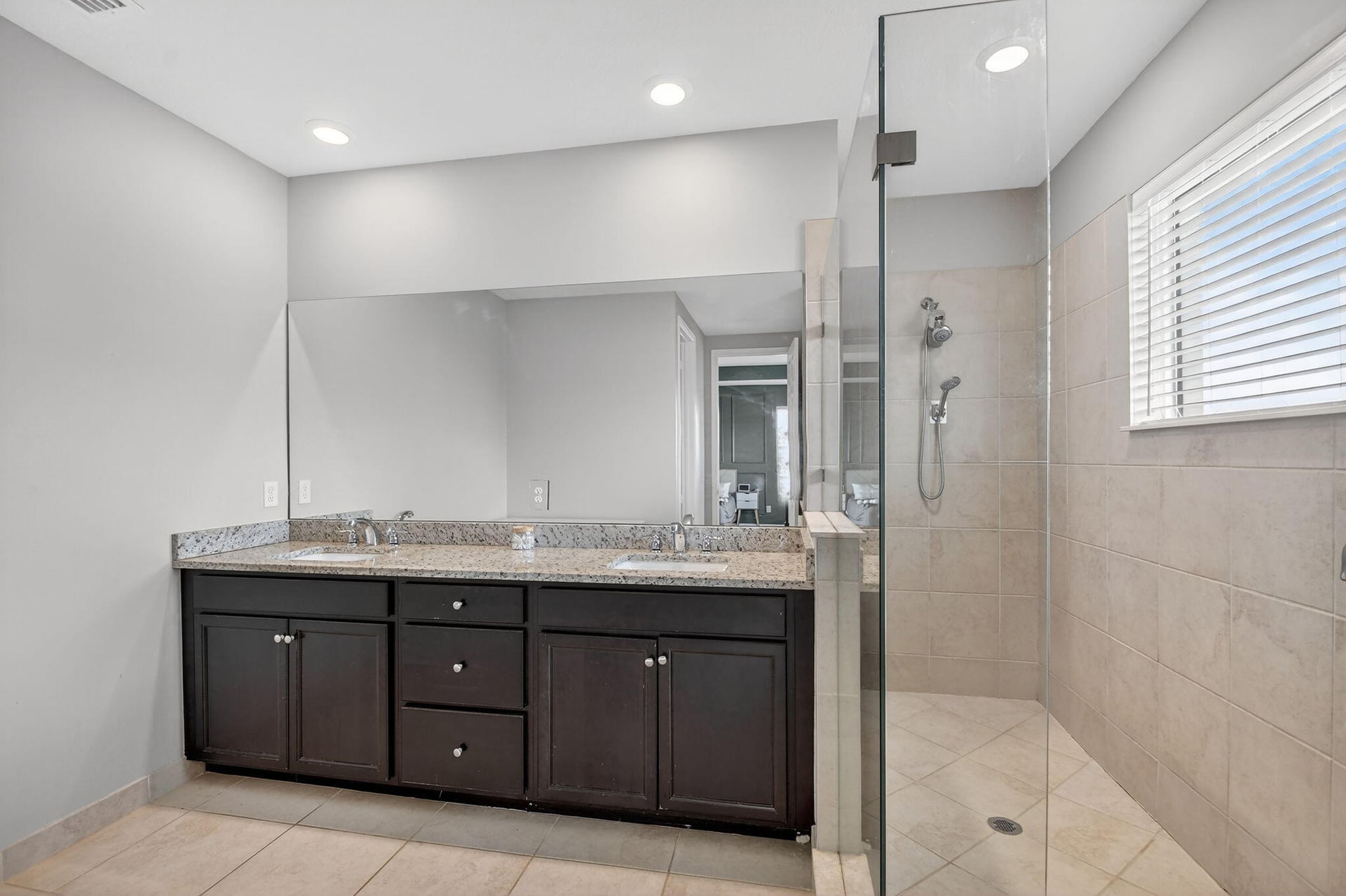Residence photo 34