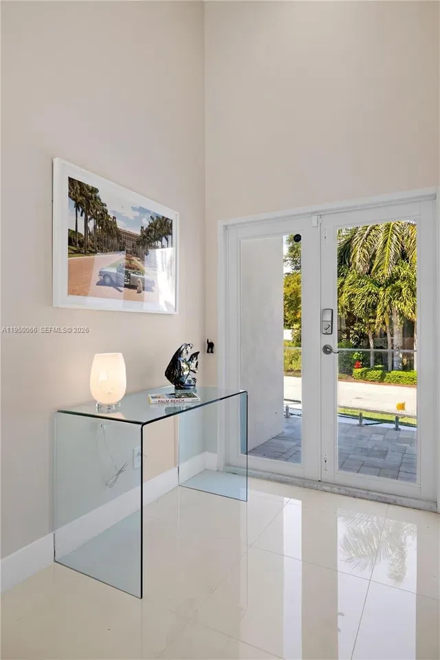 Residence photo 12