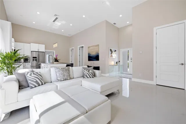Residence photo 17
