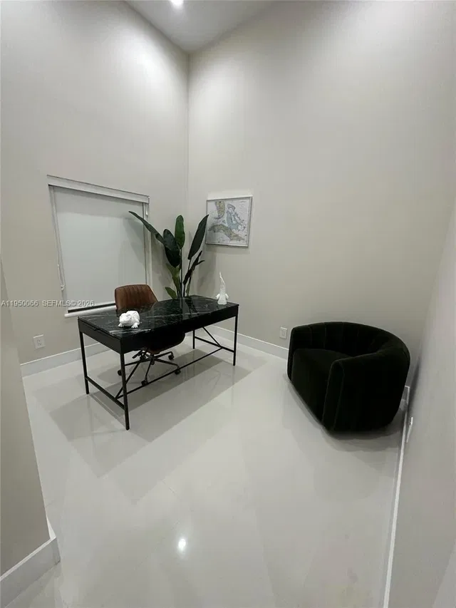 Residence photo 21