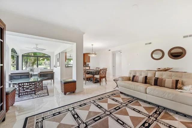 Jonathan's Landing Jupiter FL Unit 107 photo 11