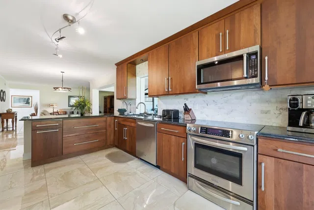 Jonathan's Landing Jupiter FL Unit 107 photo 14