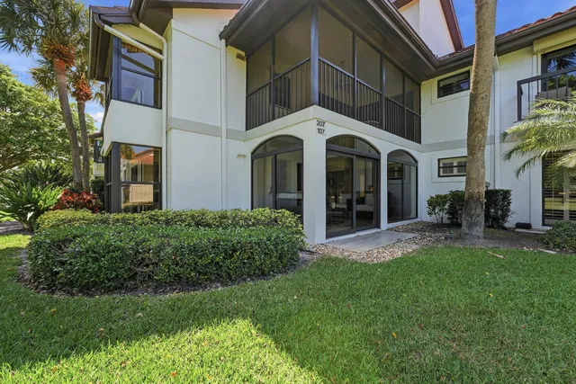Jonathan's Landing Jupiter FL Unit 107 photo 32