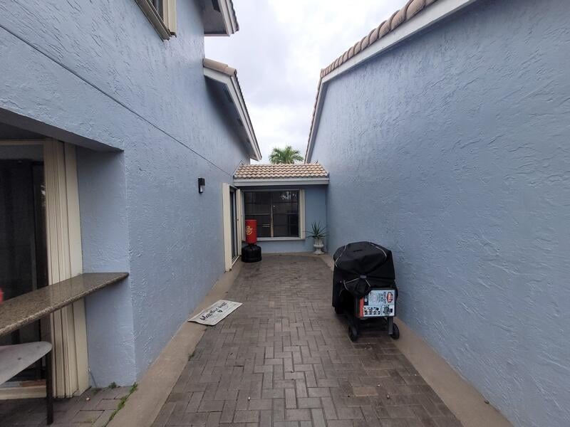  Unit C photo 26