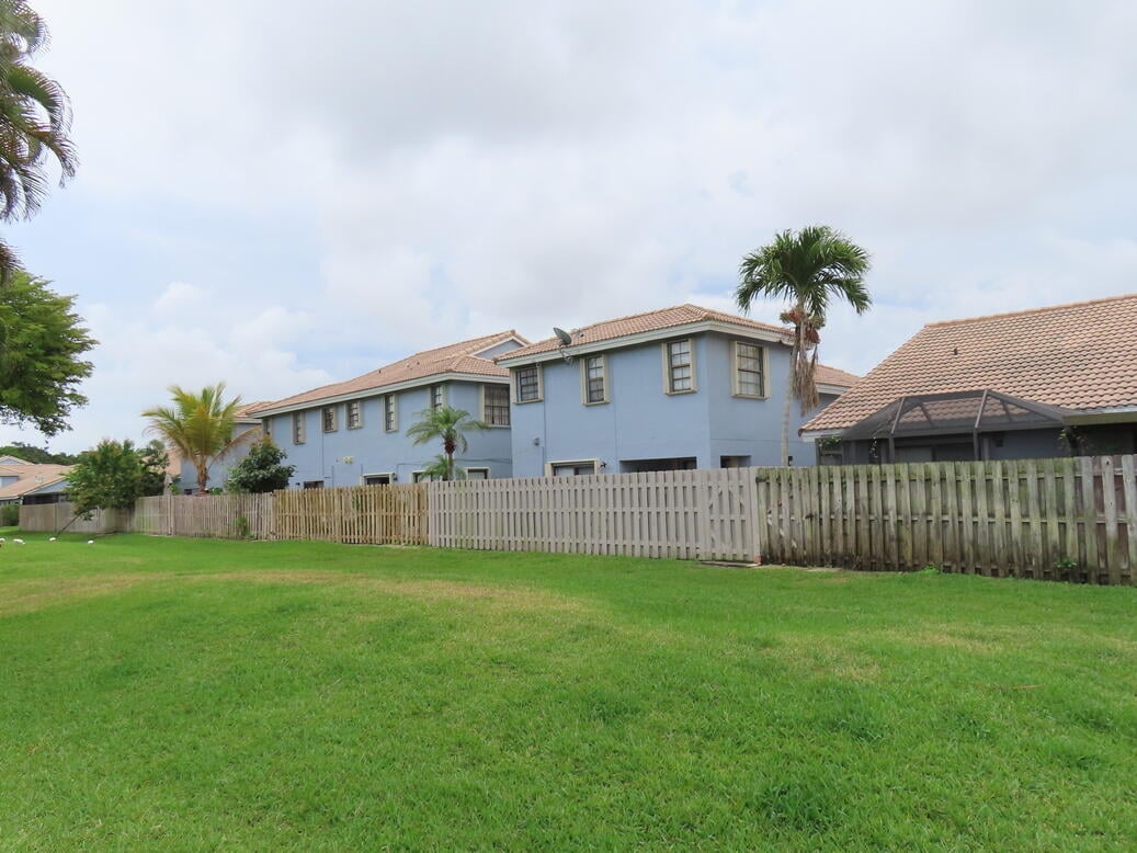  Unit C photo 30