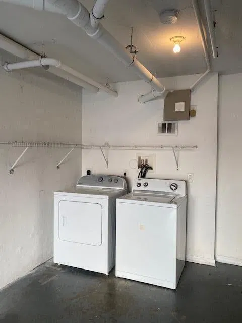  Unit 209 photo 9