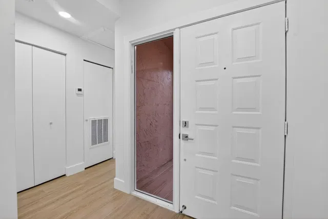Residence photo 6