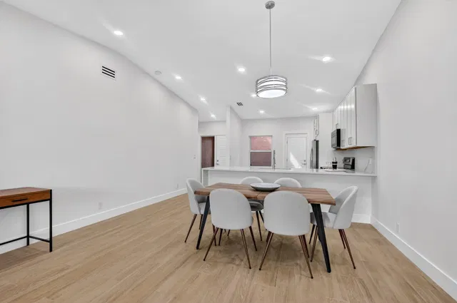 Residence photo 10