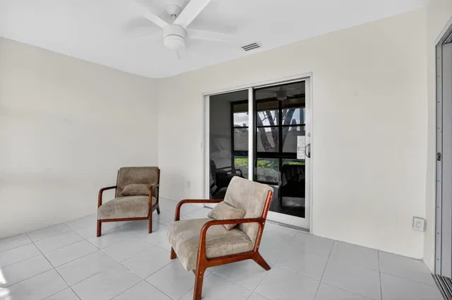Residence photo 31