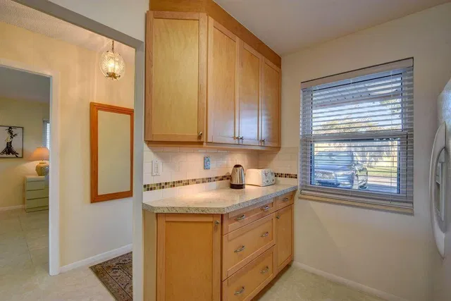  Residence photo 12