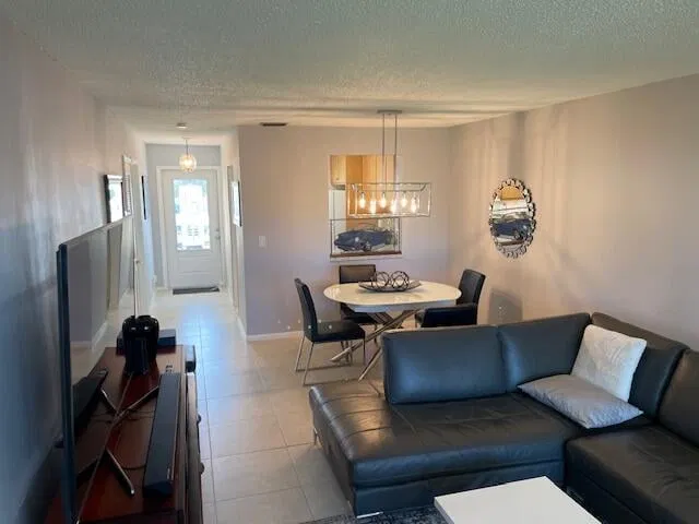  Residence photo 17