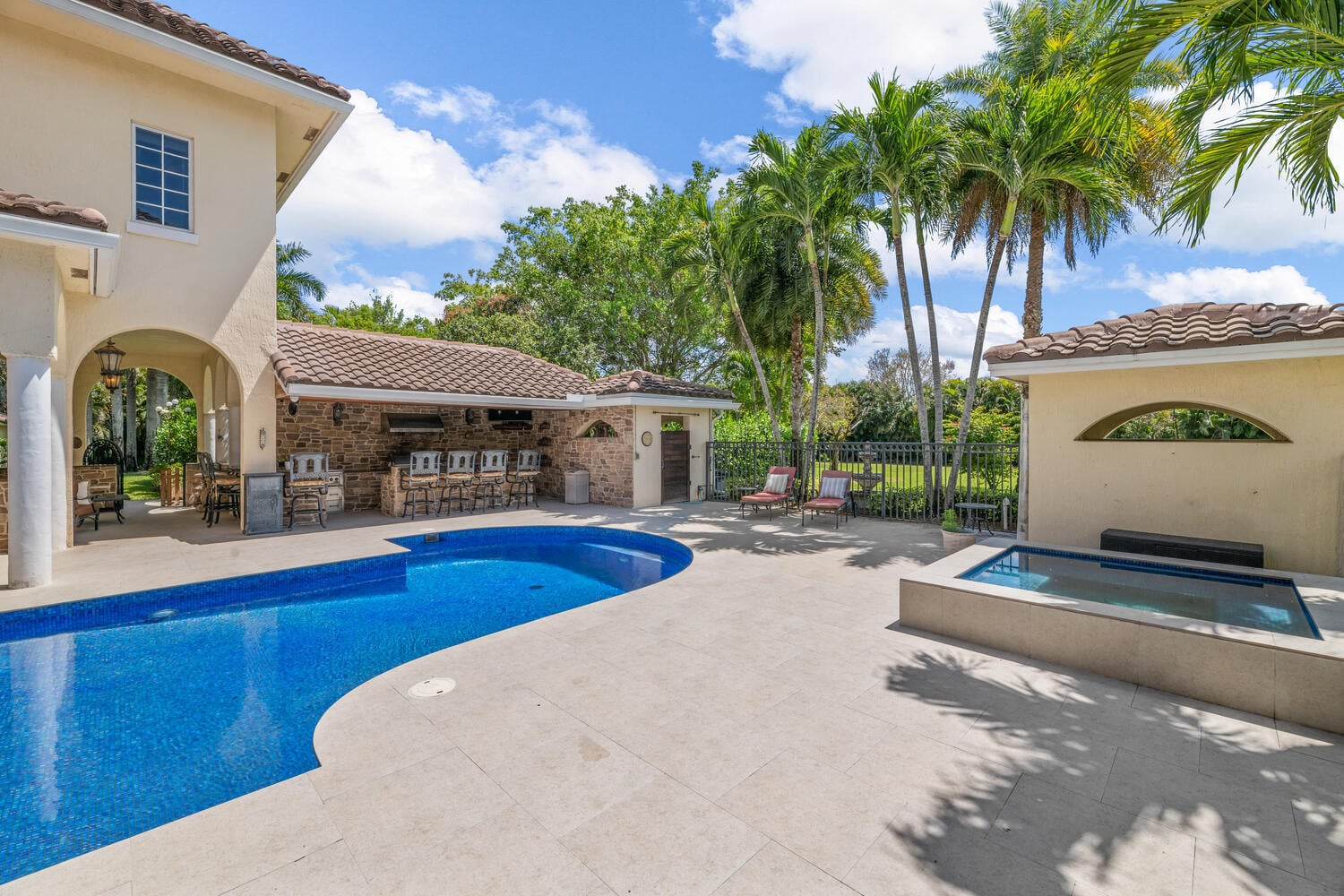Paddock Park Residence photo 85