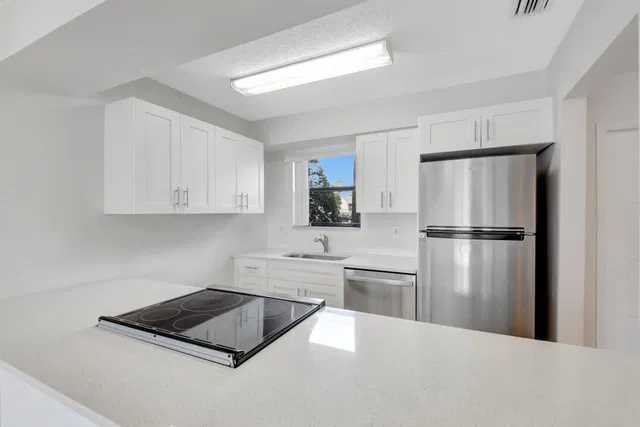Residence photo 14
