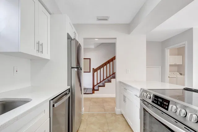 Residence photo 17