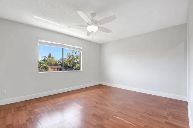 Residence photo 29