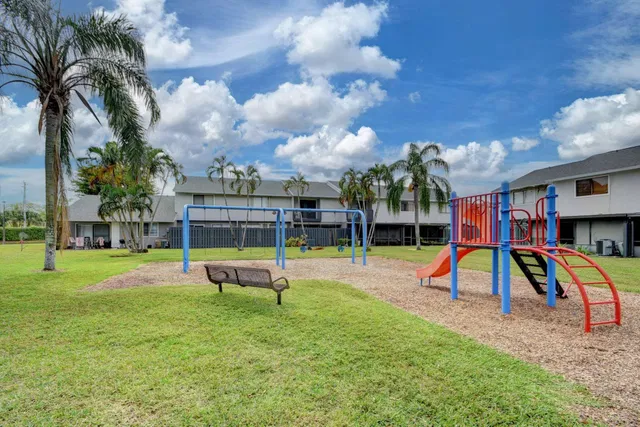Residence photo 45