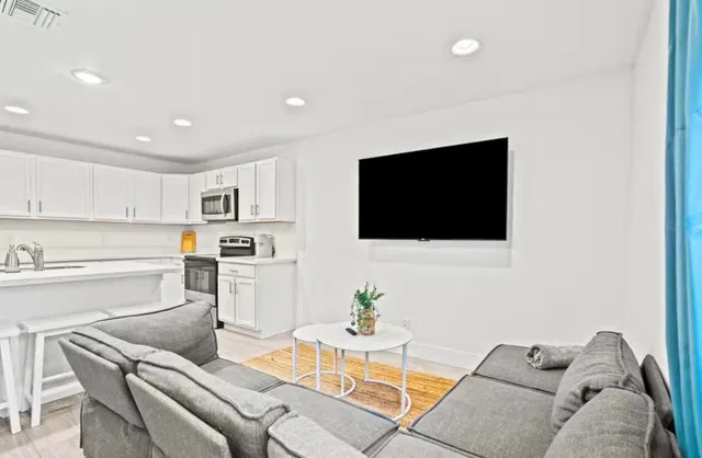 West Palm Beach Residence photo 9