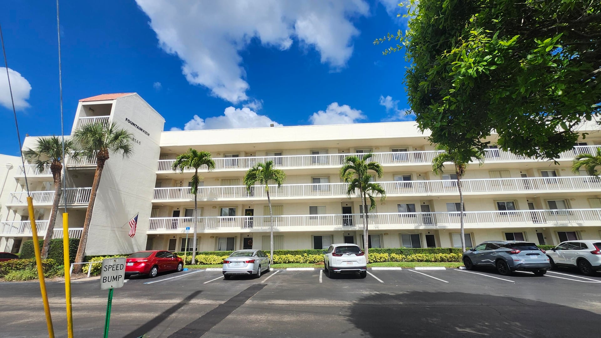 Unit 414 photo 2