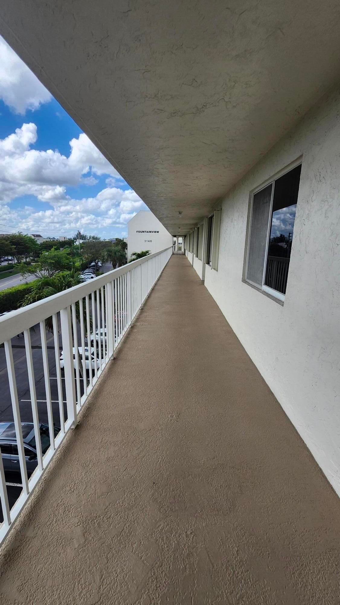 Unit 414 photo 11