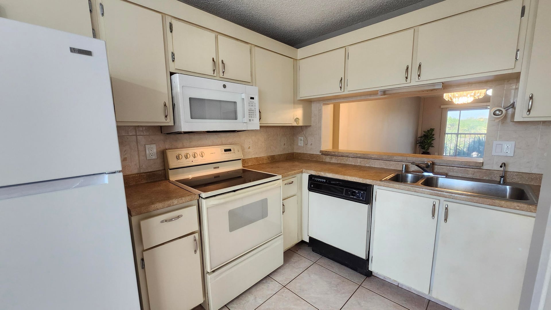 Unit 414 photo 21