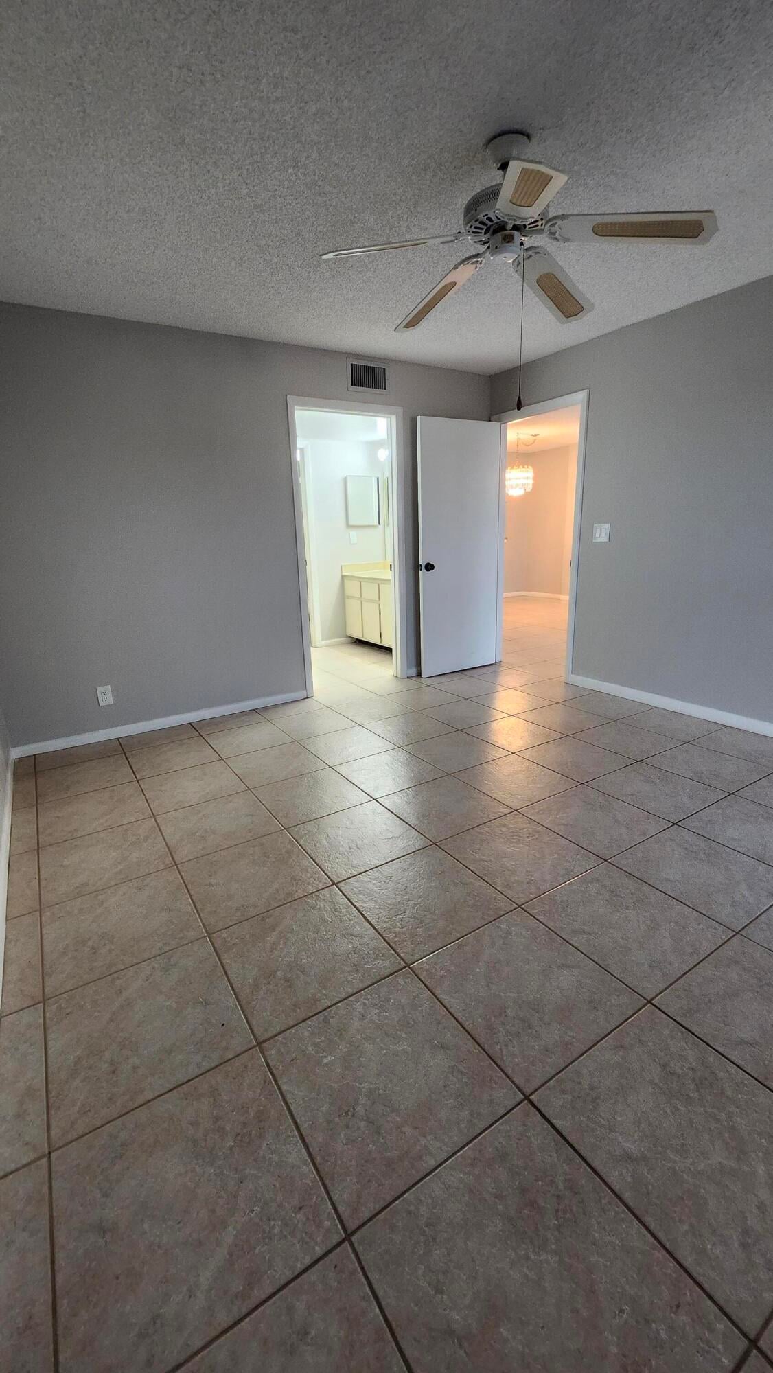 Unit 414 photo 35