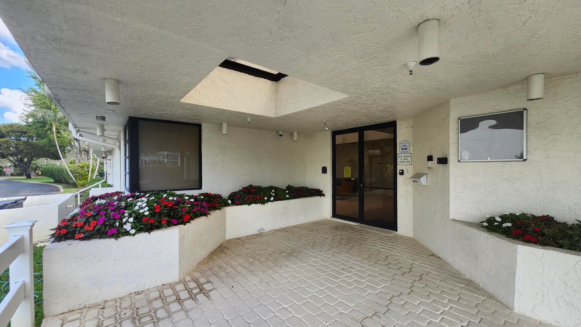 Unit 414 photo 48