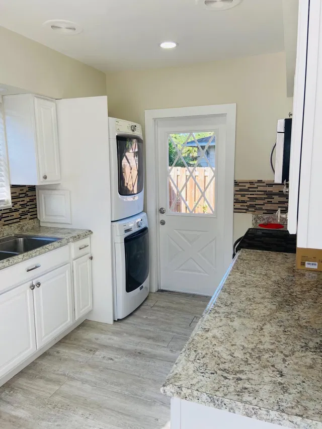 Residence photo 11