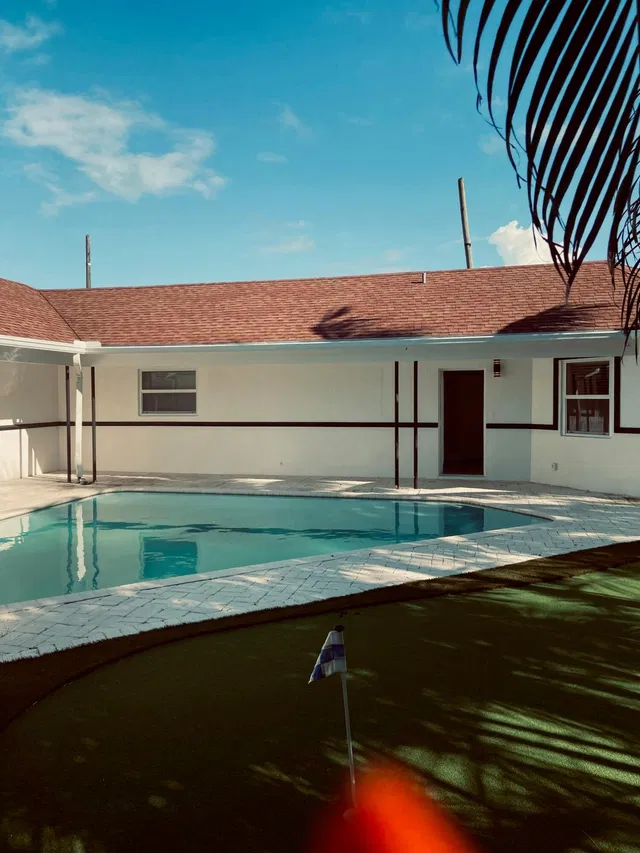 Residence photo 29